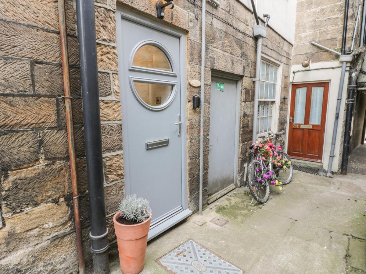 Appartamento 1 Burns Yard Whitby Esterno foto