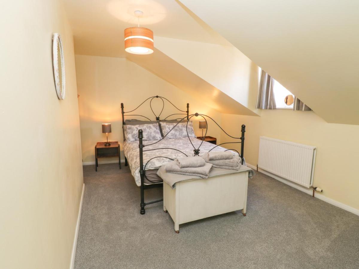 Appartamento 1 Burns Yard Whitby Esterno foto